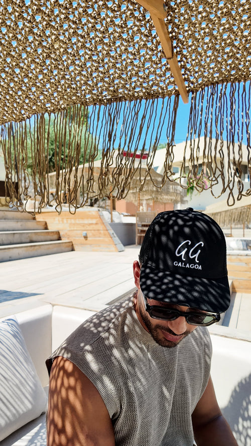 GALAGOA Original Trucker Cap in Black