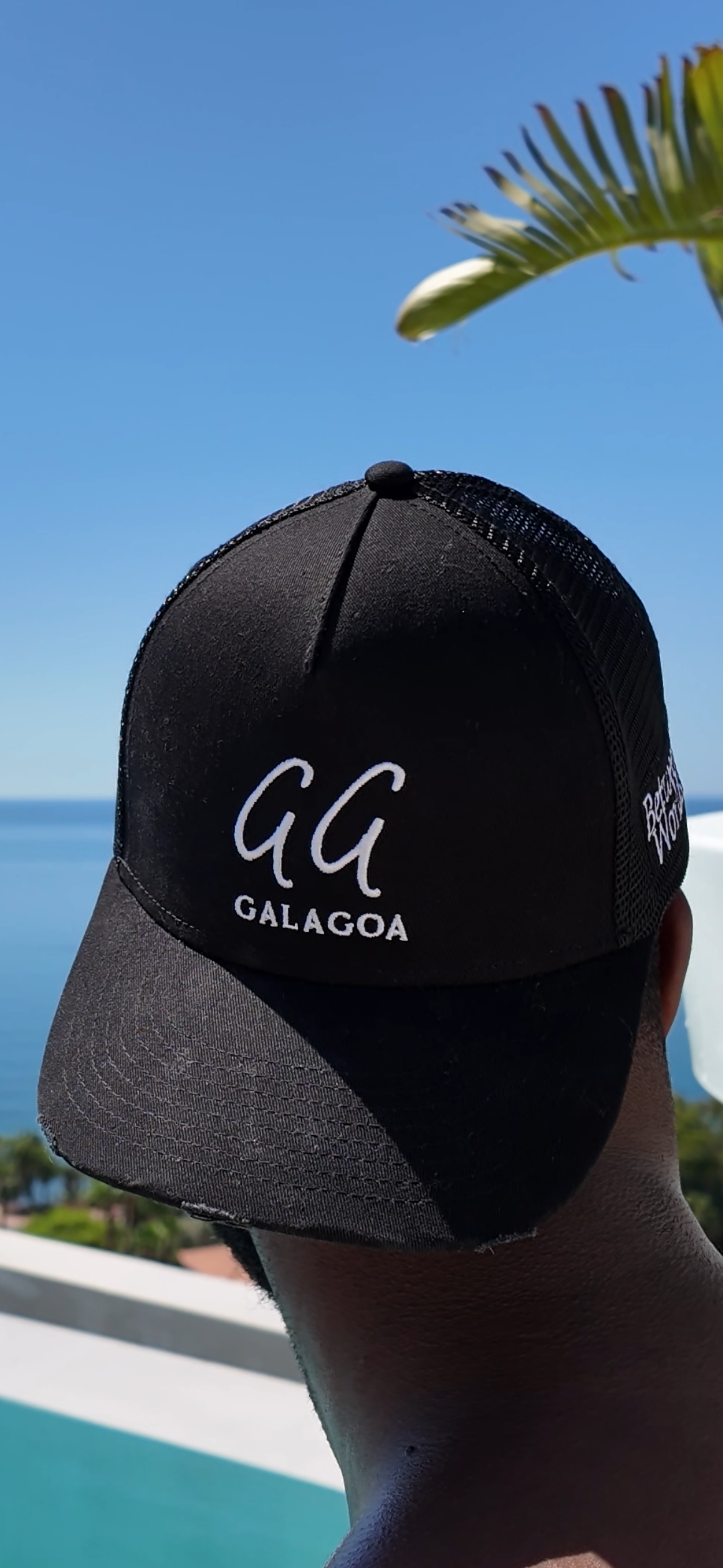 GALAGOA Original Trucker Cap in Black