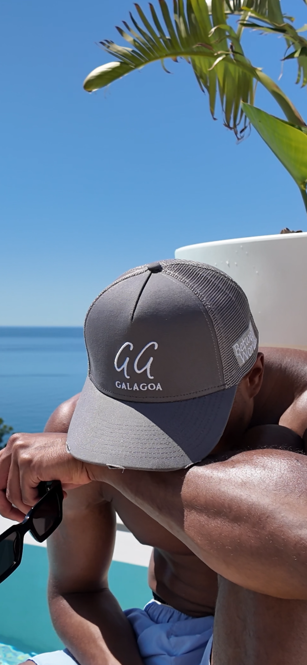 GALAGOA Original Trucker Cap in Grey