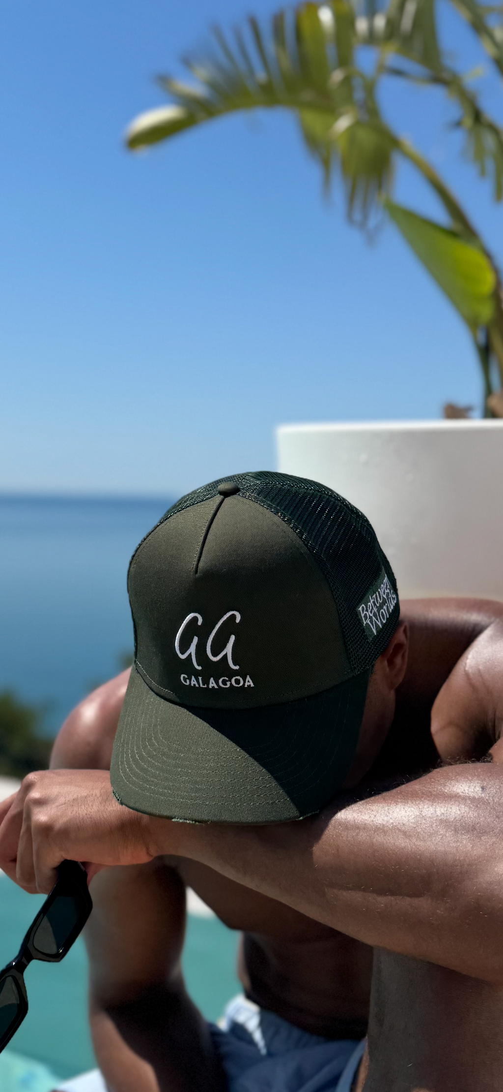 GALAGOA Original Trucker Cap in Khaki