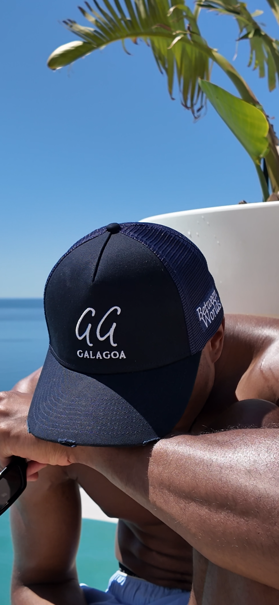 GALAGOA Original Trucker Cap in Navy
